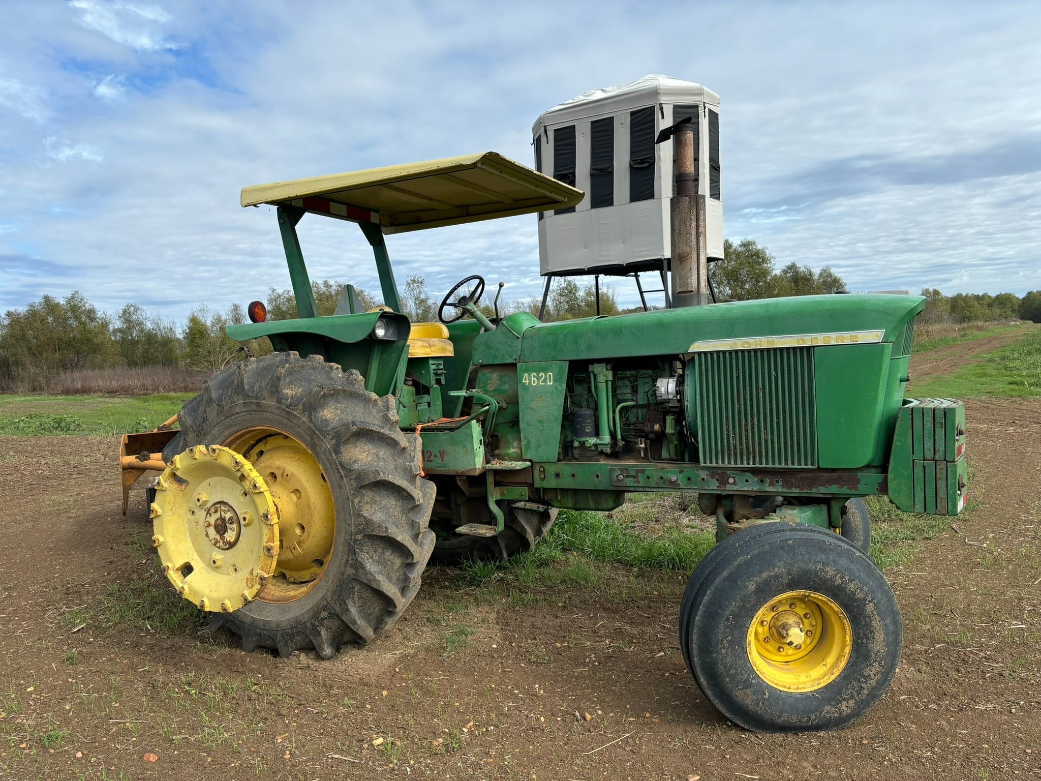 Main image John Deere 4620