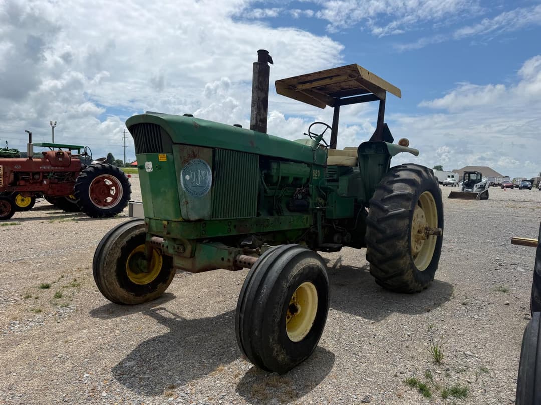 Image of John Deere 4620 Primary image