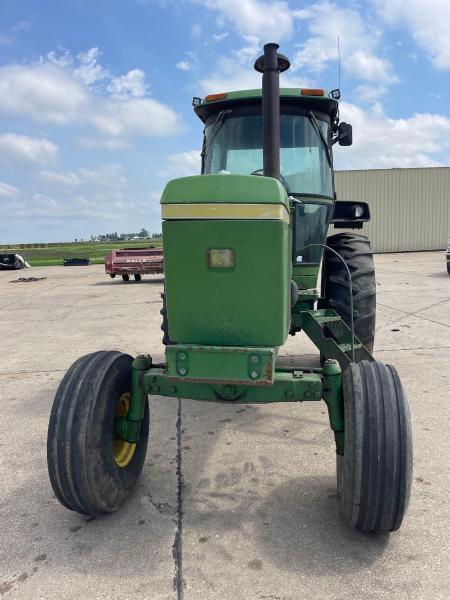 Image of John Deere 4630 equipment image 1