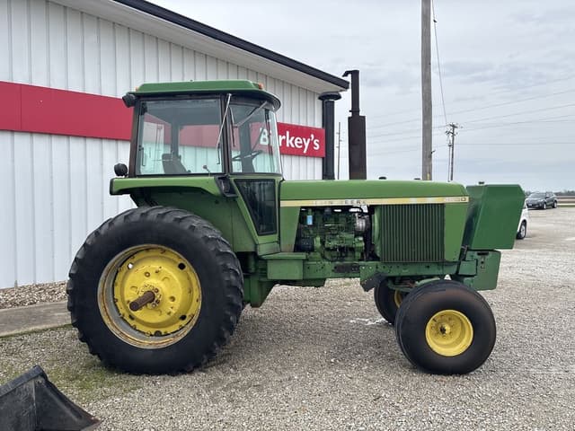 Image of John Deere 4630 equipment image 1