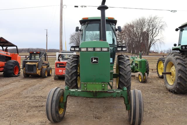 Image of John Deere 4630 equipment image 1