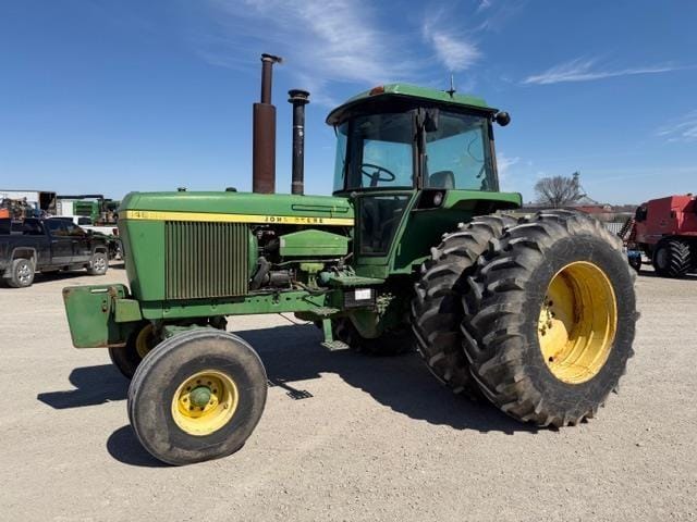 John Deere 4630 Equipment Image0