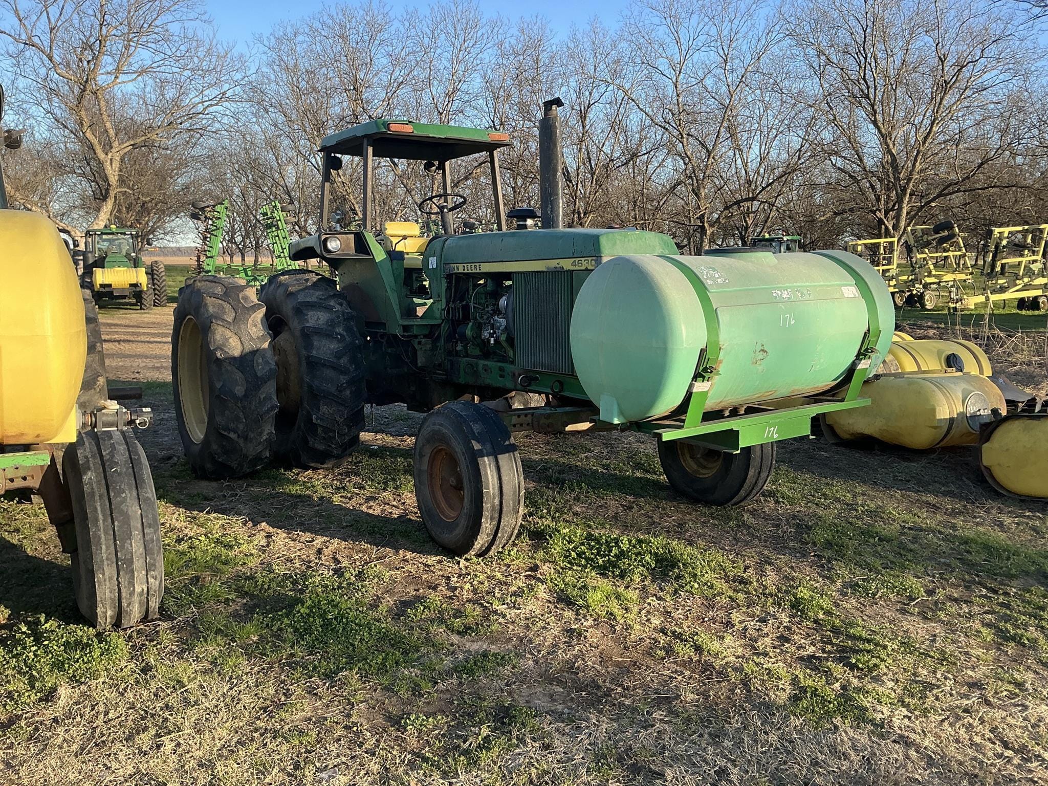 John Deere 4630 Equipment Image0