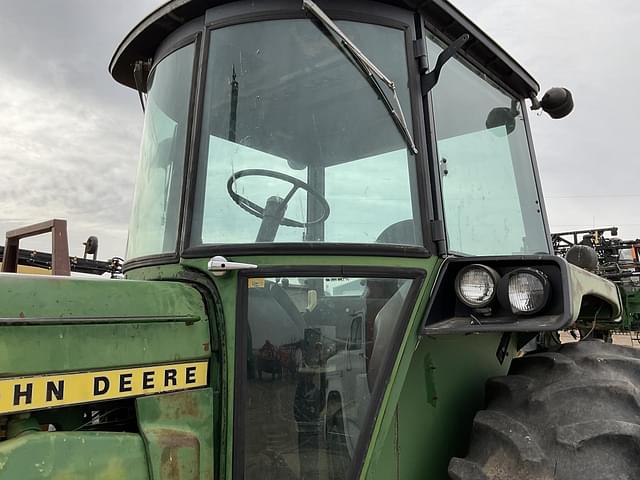 Image of John Deere 4630 equipment image 2