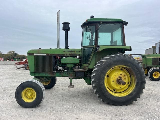 Image of John Deere 4630 equipment image 1