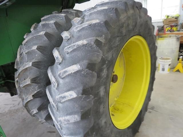 Image of John Deere 4630 equipment image 2