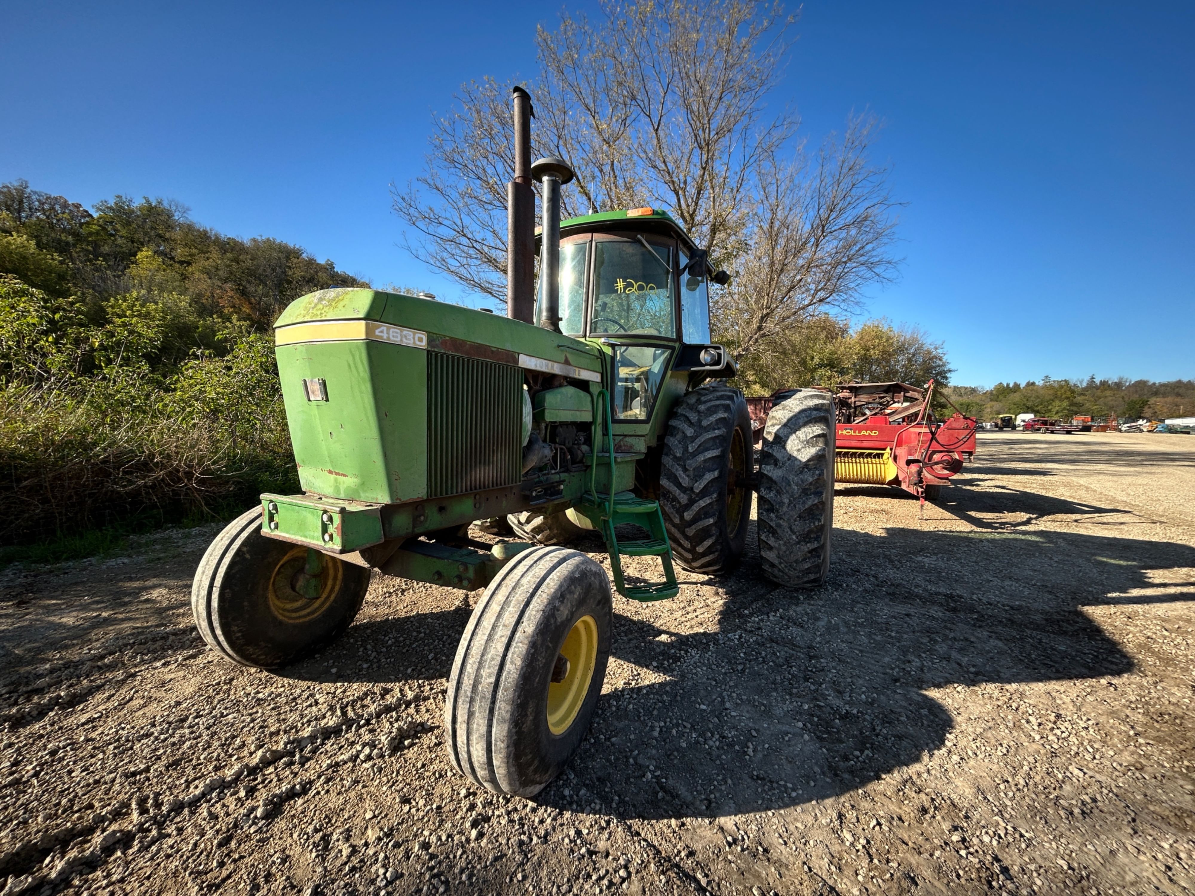 John Deere 4630 Equipment Image0