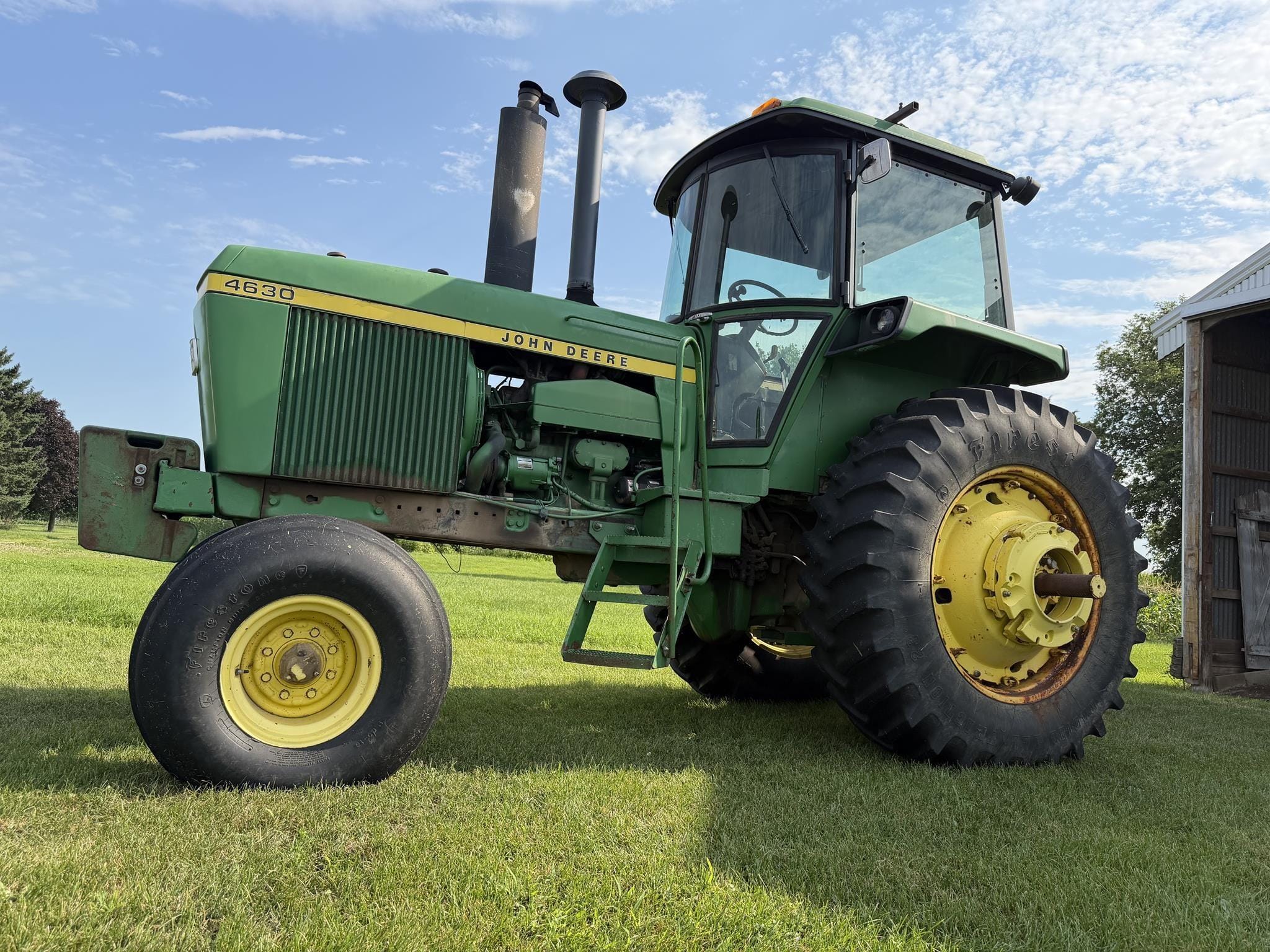 John Deere 4630 Equipment Image0
