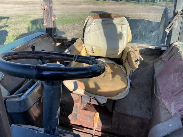 Image of John Deere 4630 equipment image 4