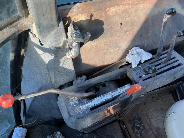 Image of John Deere 4630 equipment image 3