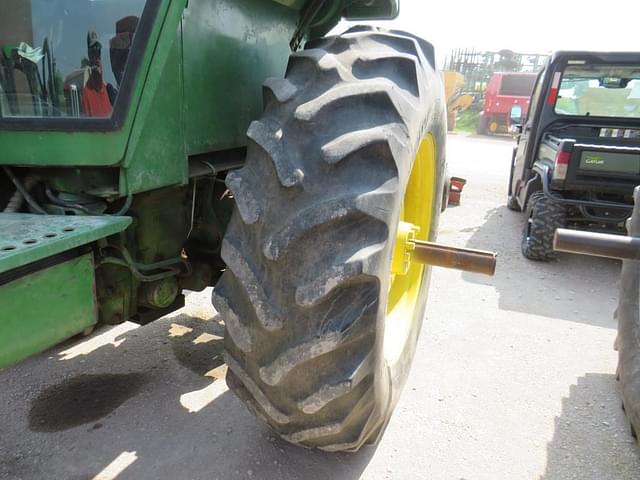 Image of John Deere 4630 equipment image 3