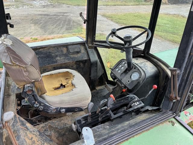 Image of John Deere 4630 equipment image 4