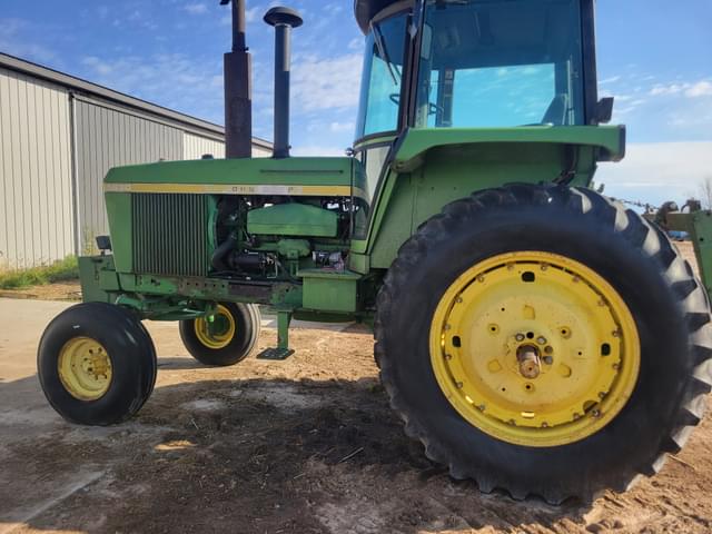 Image of John Deere 4630 equipment image 3