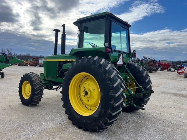 Image of John Deere 4630 equipment image 4