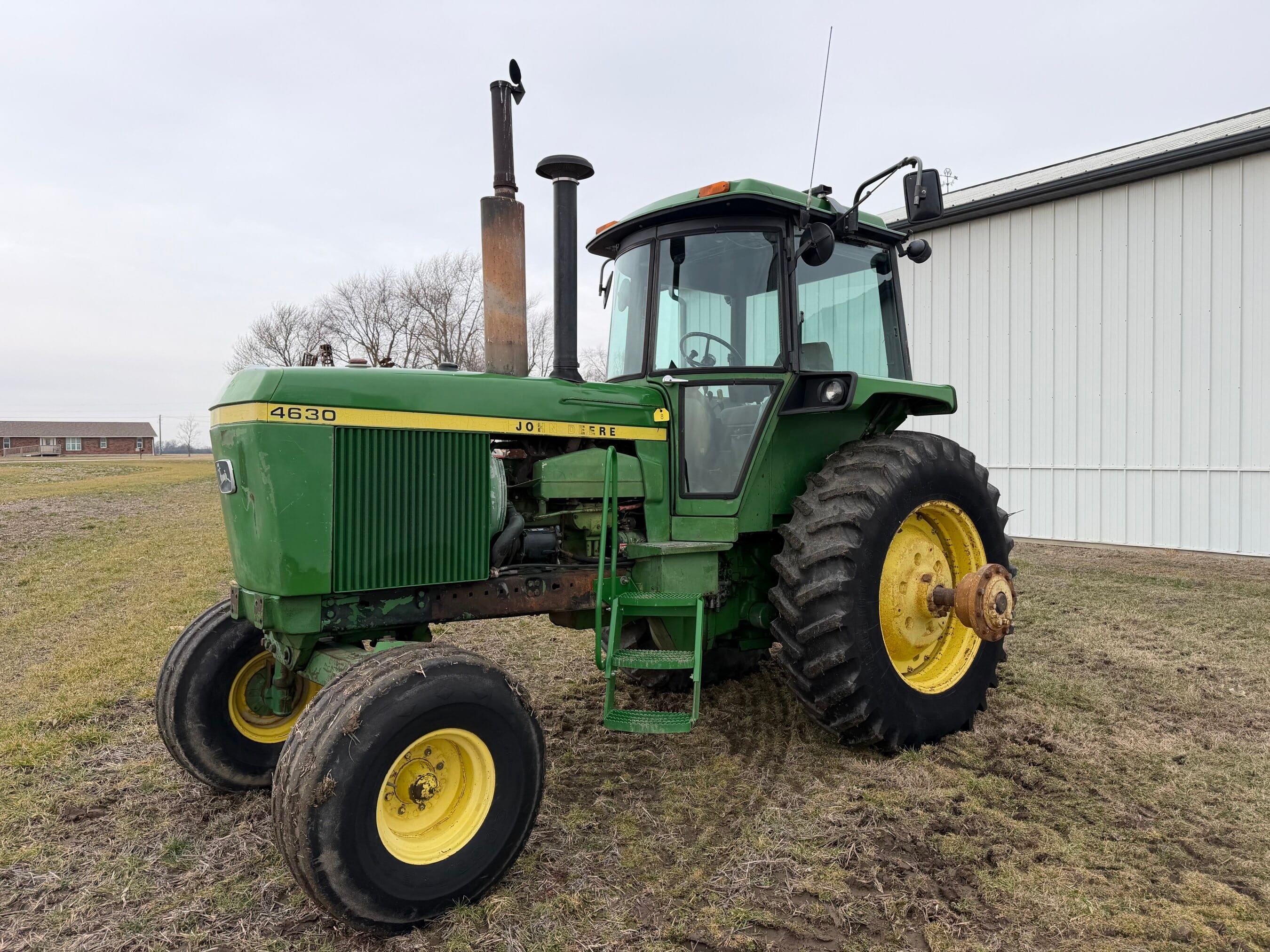 John Deere 4630 Equipment Image0