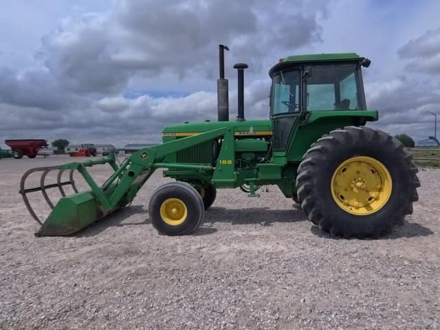 Image of John Deere 4630 equipment image 1