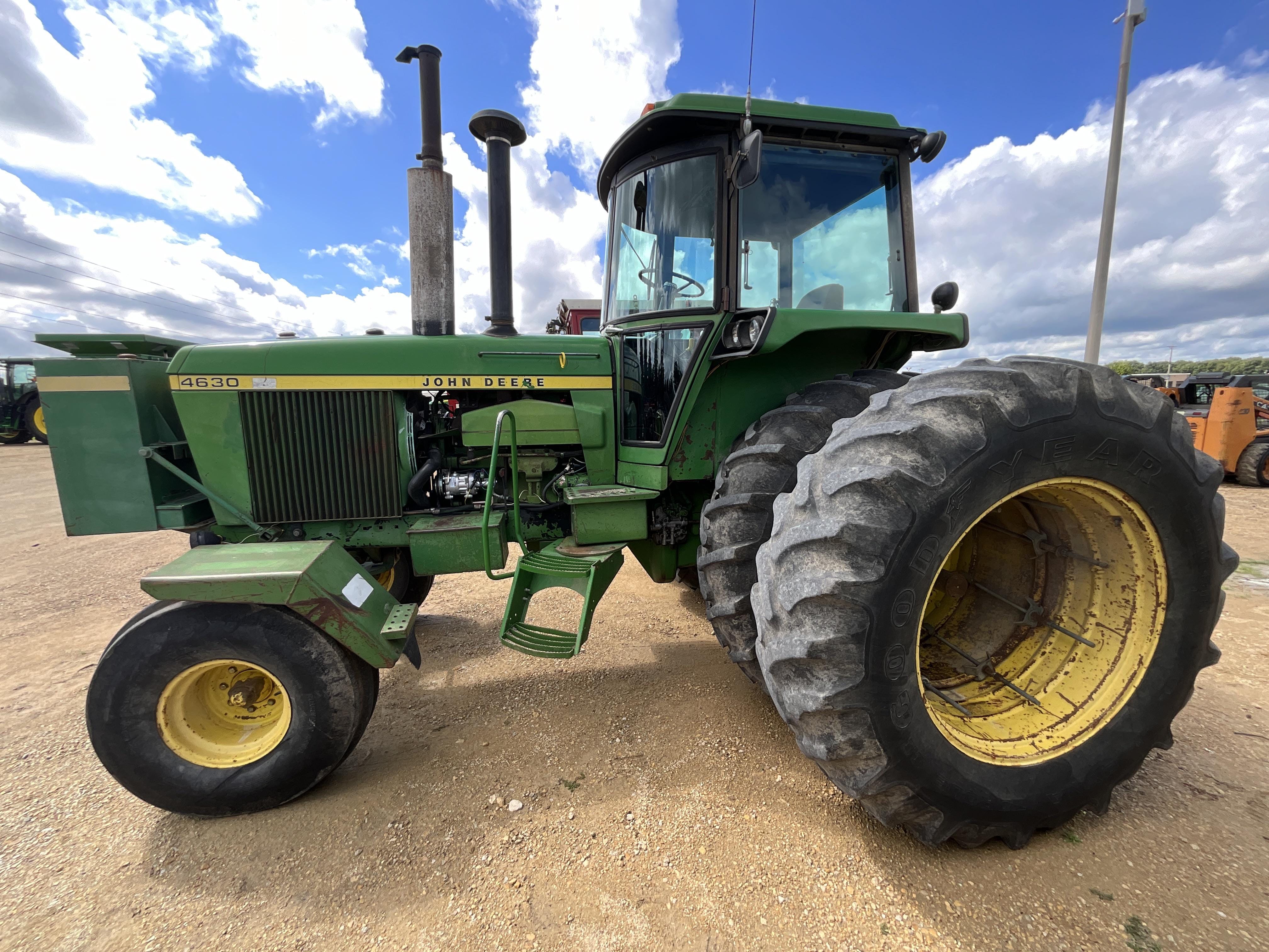 Main image John Deere 4630