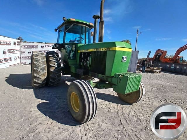 Image of John Deere 4630 equipment image 2