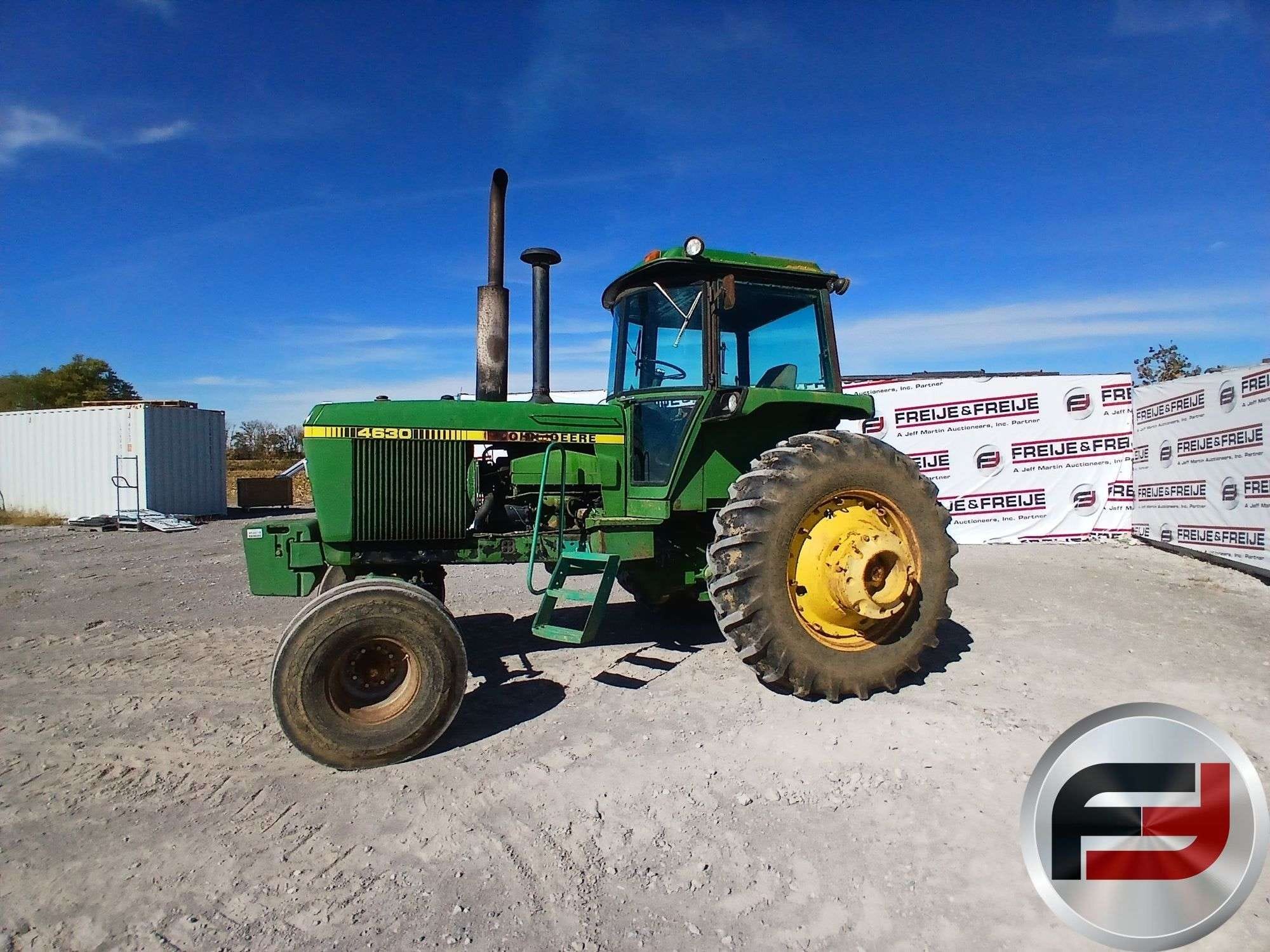 John Deere 4630 Equipment Image0
