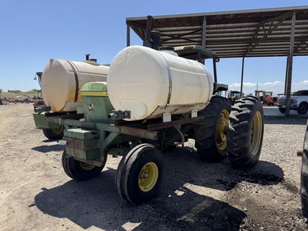 John Deere 4630 Equipment Image0