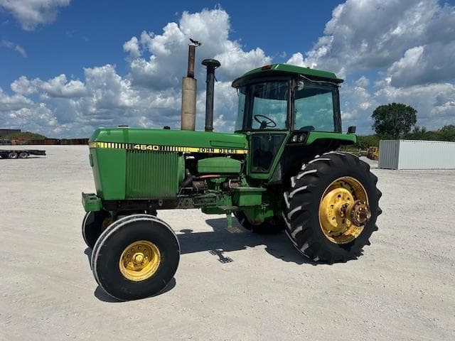 Image of John Deere 4640 Primary image