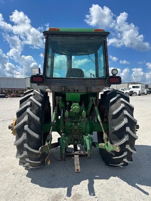 Image of John Deere 4640 equipment image 3