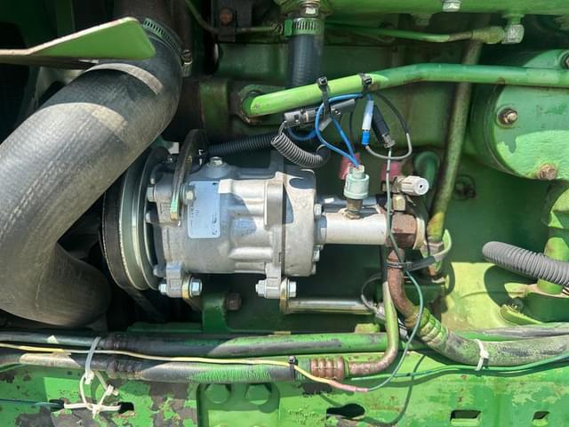 Image of John Deere 4640 equipment image 3