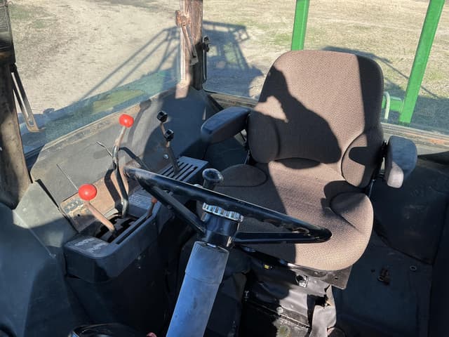 Image of John Deere 4640 equipment image 2