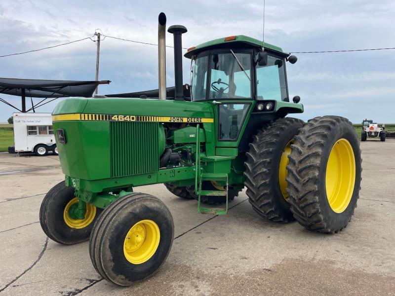 Image of John Deere 4640 Primary image
