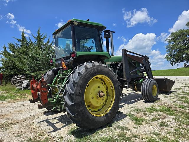 Image of John Deere 4640 equipment image 4