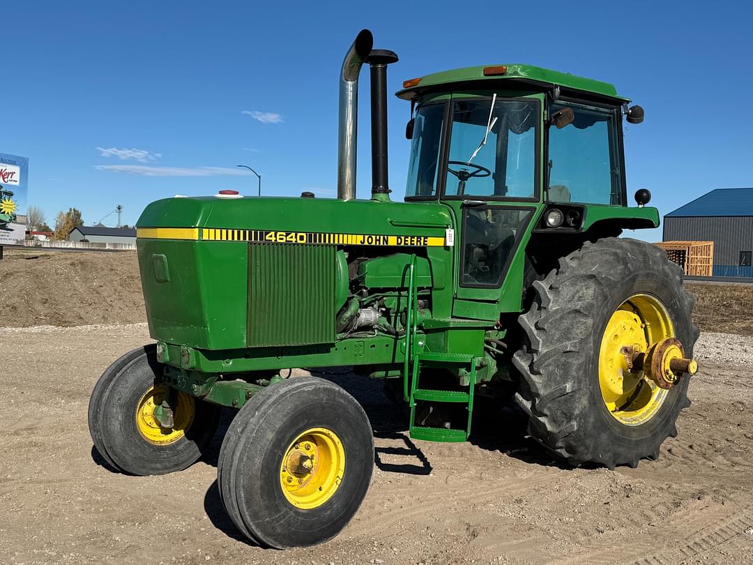 Image of John Deere 4640 Primary image