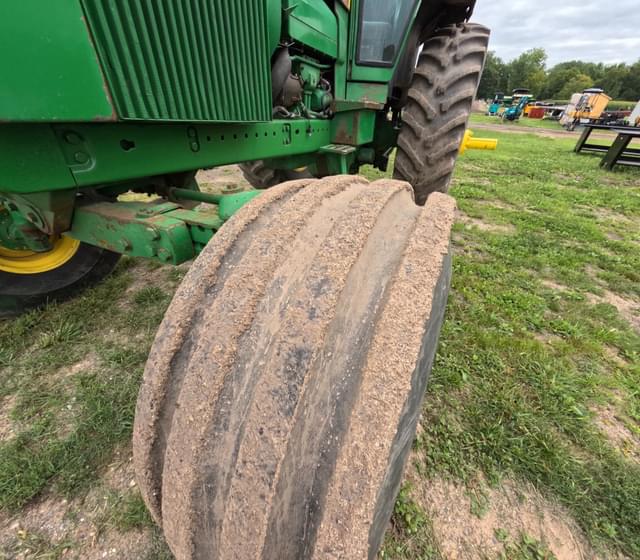 Image of John Deere 4640 equipment image 1