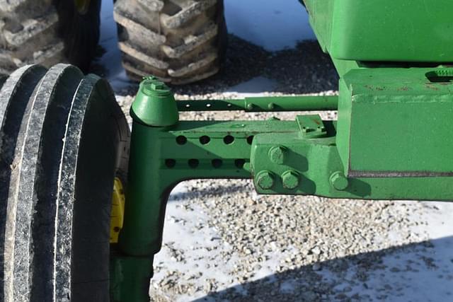 Image of John Deere 4640 equipment image 4