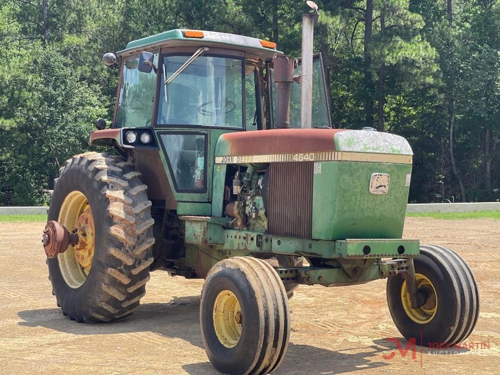 John Deere 4640 Equipment Image0