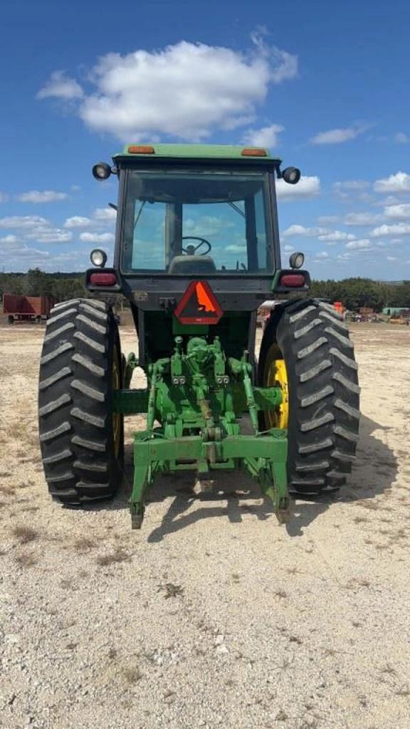 Image of John Deere 4640 equipment image 4