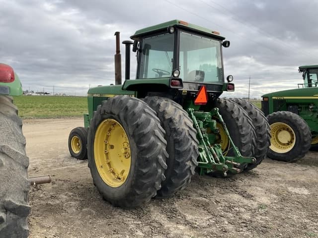 Image of John Deere 4640 equipment image 3