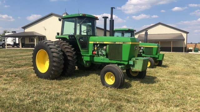 Image of John Deere 4640 equipment image 2