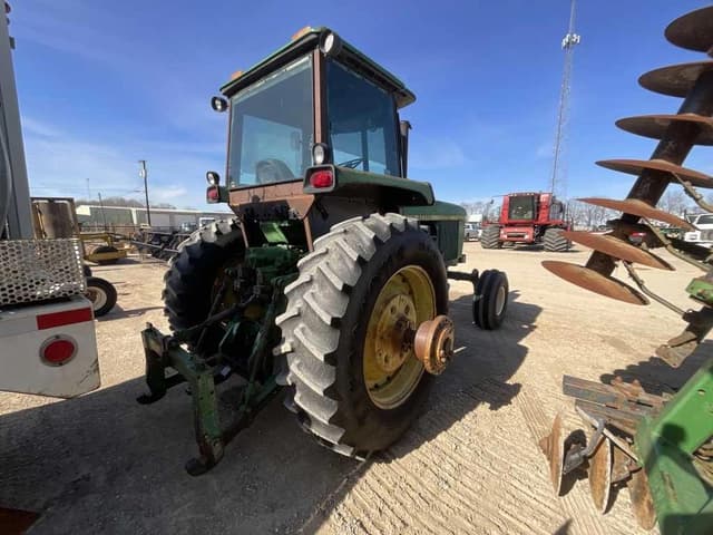 Image of John Deere 4640 equipment image 3