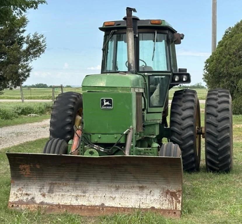 Image of John Deere 4640 Primary image