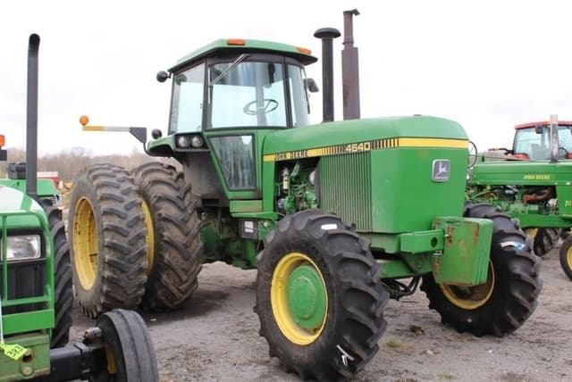 Image of John Deere 4640 equipment image 2