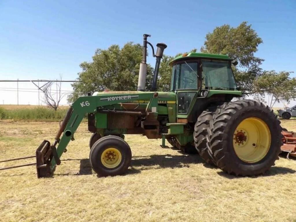 Image of John Deere 4640 Primary image