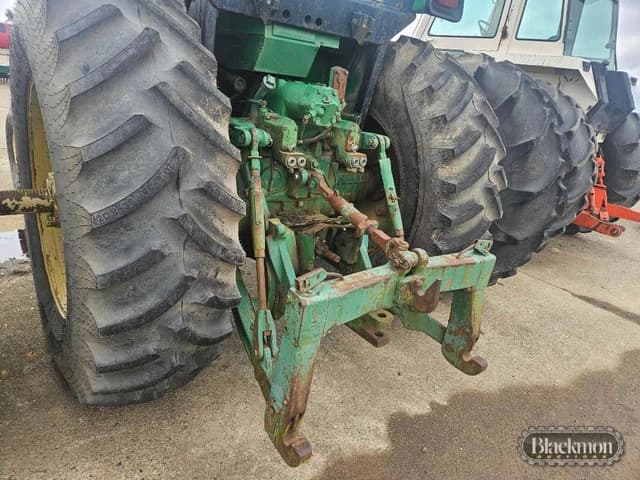 Image of John Deere 4640 equipment image 3