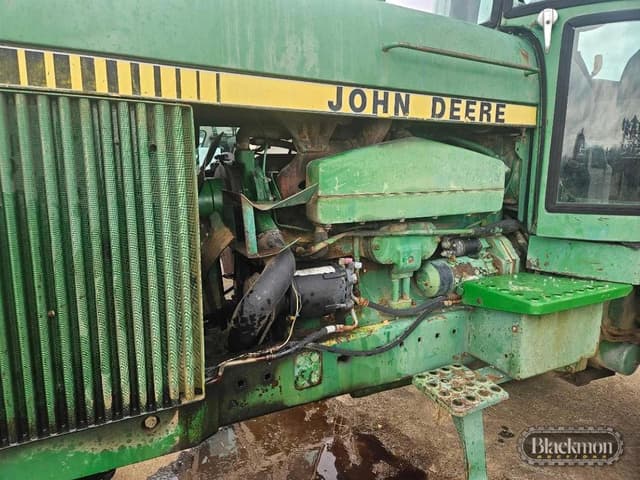Image of John Deere 4640 equipment image 2