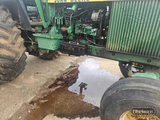 Image of John Deere 4640 equipment image 1