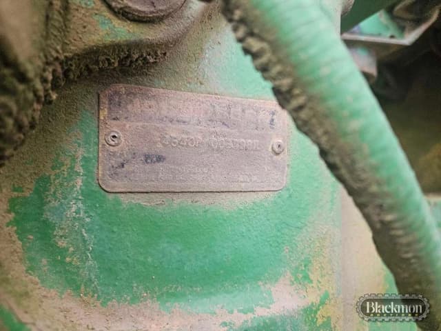 Image of John Deere 4640 equipment image 4