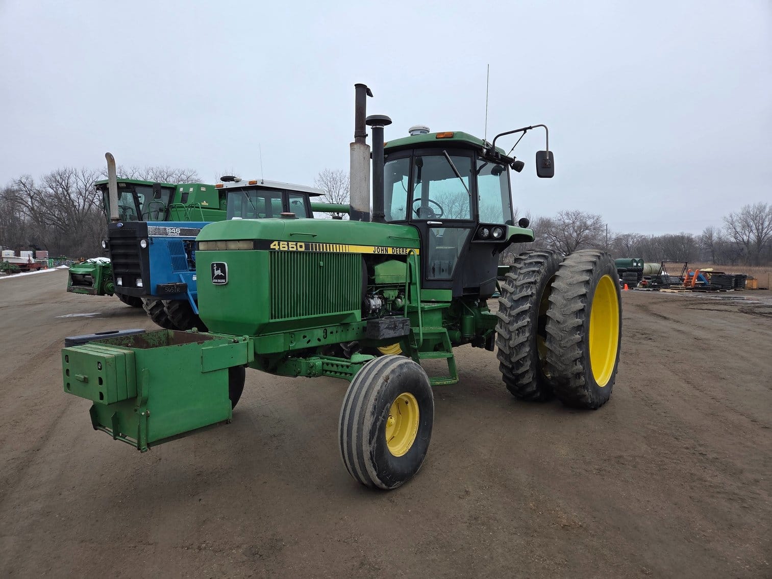 John Deere 4650 Equipment Image0