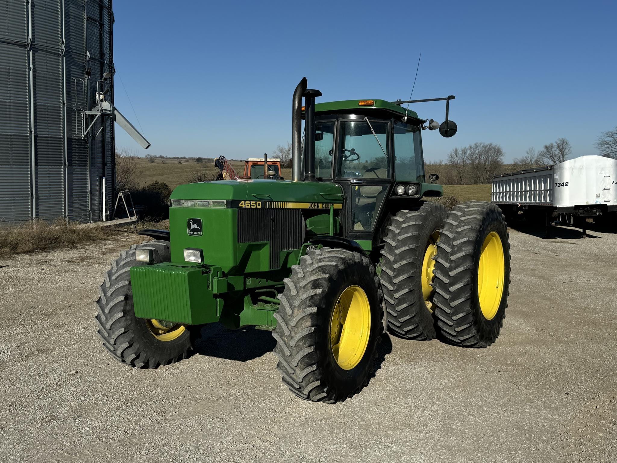 Main image John Deere 4650