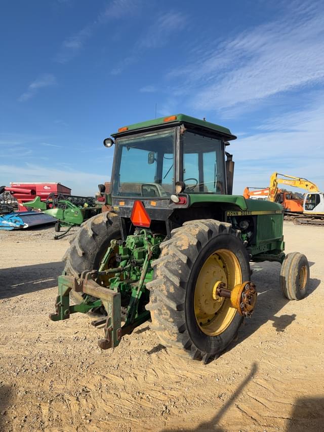 Image of John Deere 4650 equipment image 2