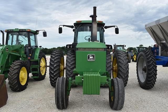 Image of John Deere 4650 equipment image 1