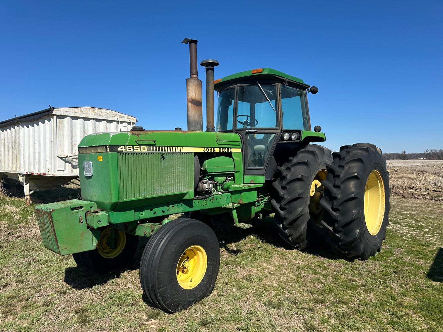 John Deere 4650 Equipment Image0